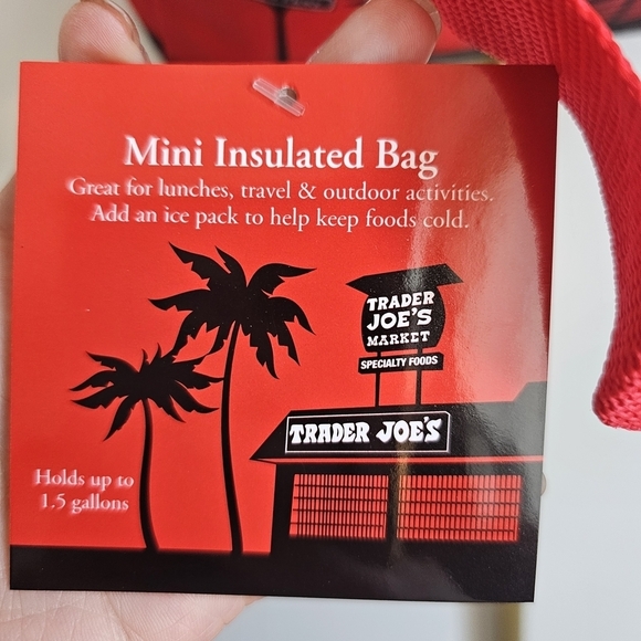 NWT TRADER JOE'S Red mini insulated Bag with Palm Trees Design - Picture 3 of 7